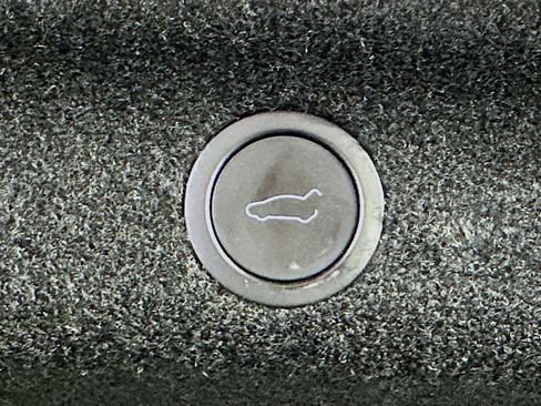 Used 2026 Tesla Model Y AWD image 27