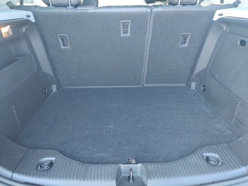 Used 2022 Chevrolet Trax LT w/ LT Convenience Package image 9