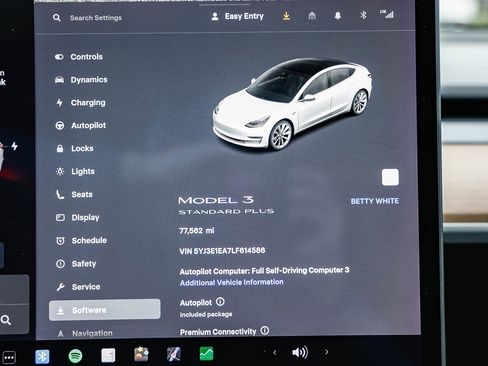 Used 2020 Tesla Model 3 Standard image 23