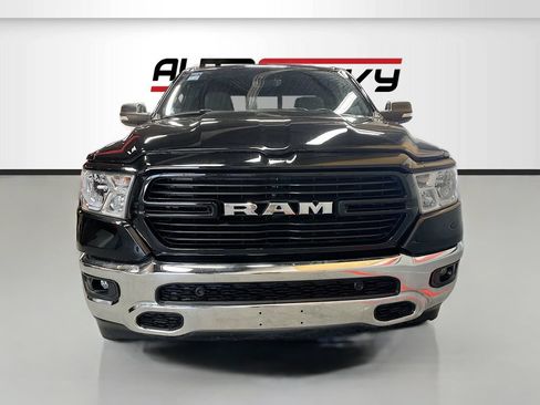 Used 2022 RAM 1500 Big Horn AWD/4WD image 2