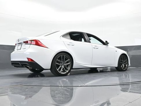 Used 2018 Lexus IS 300 F Sport w/ F Sport Package image 69