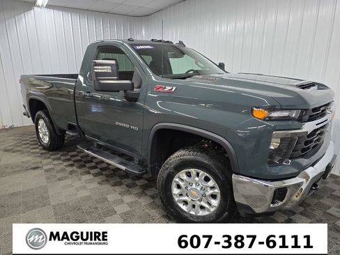 Used 2025 Chevrolet Silverado 2500 LT AWD/4WD image 7