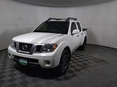 Used 2020 Nissan Frontier PRO-4X w/ Pro-4x Utility Package image 15