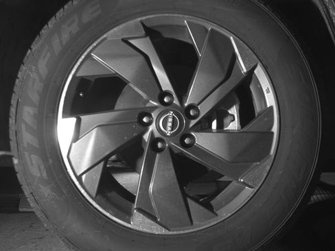 Used 2025 Nissan Rogue SV FWD image 13