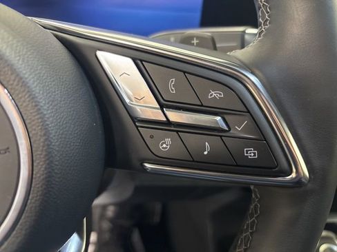 Used 2025 Buick Enclave Preferred FWD image 28