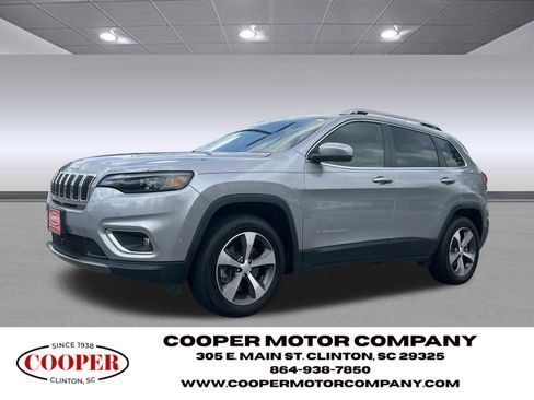 Used 2021 Jeep Cherokee Limited image 3