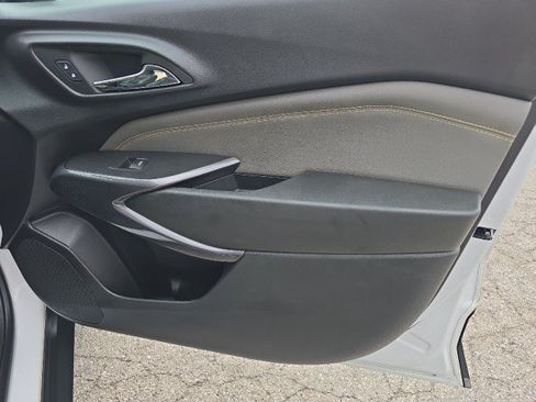Used 2024 Chevrolet Trax ACTIV FWD image 36