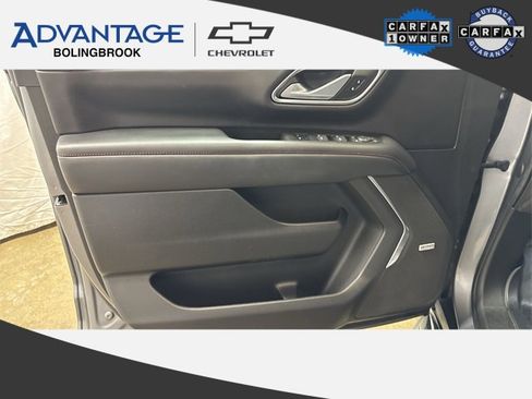 Certified 2022 Chevrolet Suburban RST w/ Sport Performance Package image 24