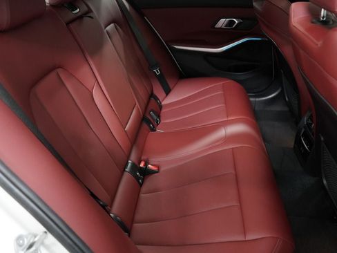 Used 2023 BMW 330i xDrive Sedan w/ M Sport Package AWD/4WD image 28