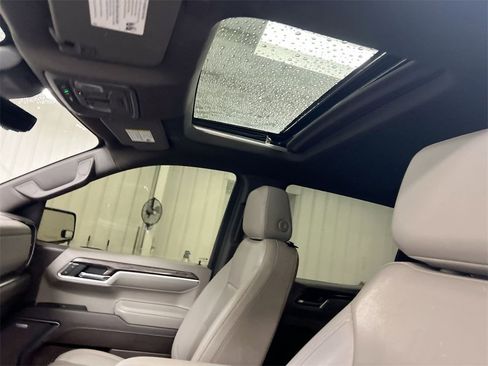 Used 2023 Chevrolet Silverado 1500 LTZ w/ LTZ Premium Package image 19