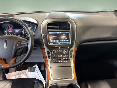 Used 2016 Lincoln MKX Reserve w/ Climate Package AWD/4WD image 19