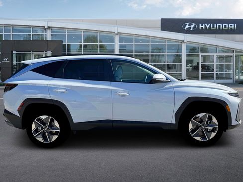 New 2026 Hyundai Tucson SEL image 9