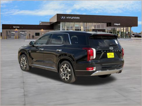 Used 2022 Hyundai Palisade Calligraphy w/ Cargo Package AWD/4WD image 3