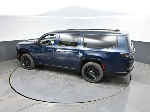 New 2026 Jeep Grand Wagoneer L Limited AWD/4WD image 38