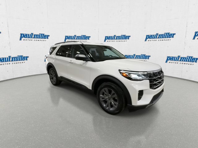 Used 2026 Ford Explorer Active w/ Active Comfort Package AWD/4WD image 2