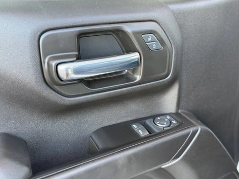 Used 2022 Chevrolet Silverado 1500 W/T w/ WT Value Package image 6