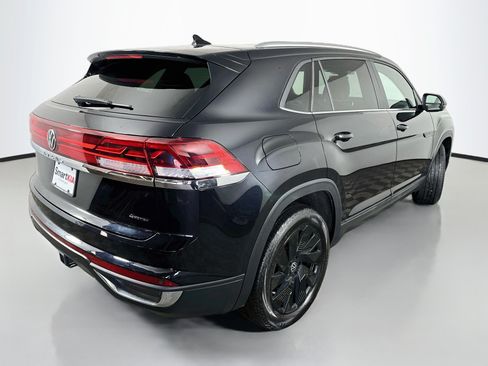 Used 2025 Volkswagen Atlas Cross Sport SE AWD/4WD image 7