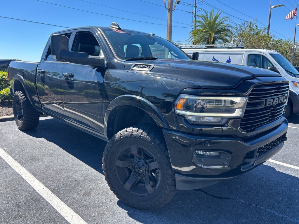 Used 2019 RAM 2500 Laramie w/ Black Appearance Package AWD/4WD image 2