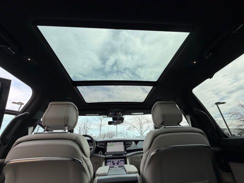 New 2026 Jeep Grand Wagoneer L Summit image 30