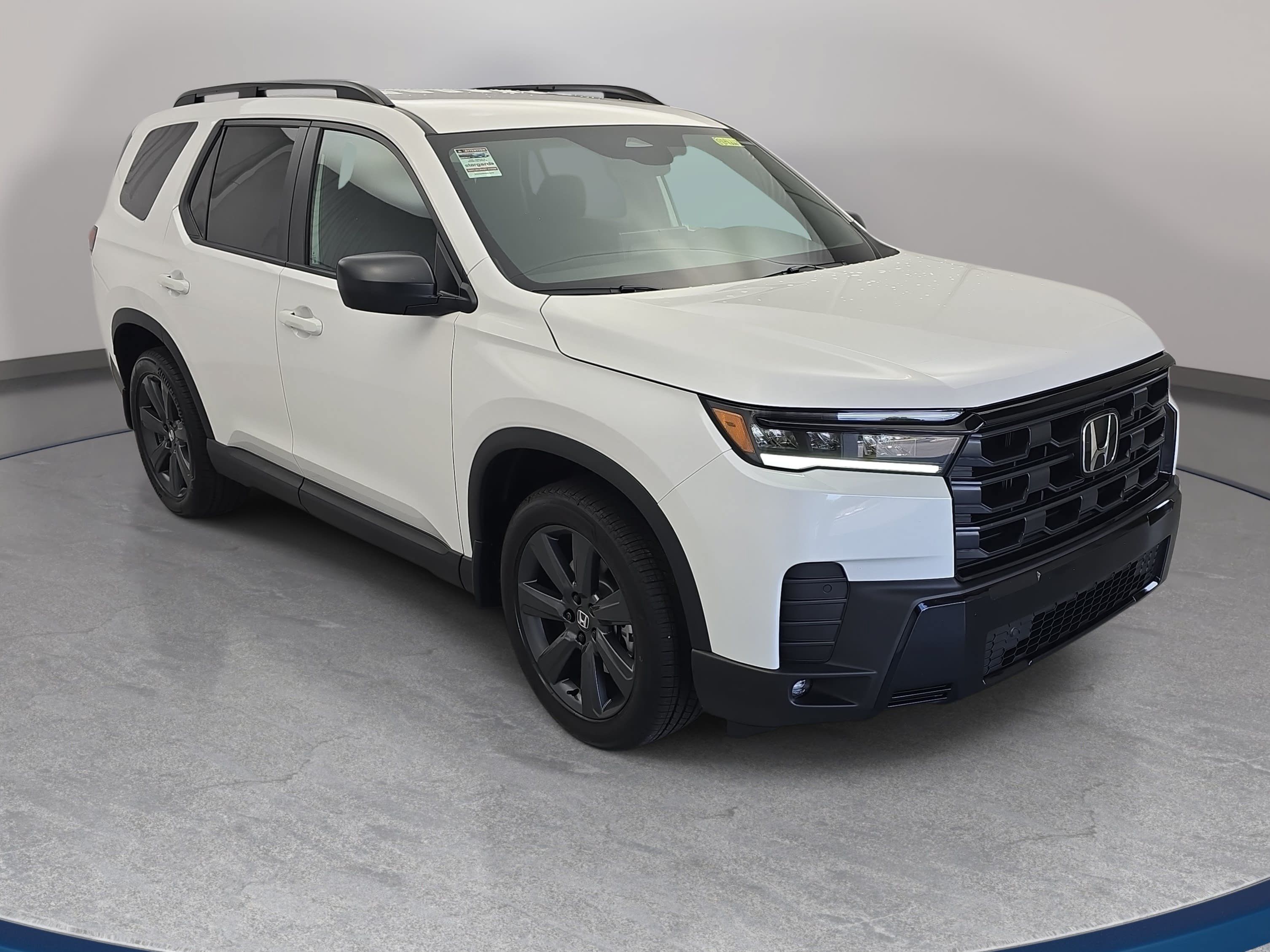 New 2026 Honda Pilot Sport image 3