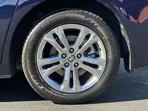 Used 2023 Toyota Sienna Platinum image 8