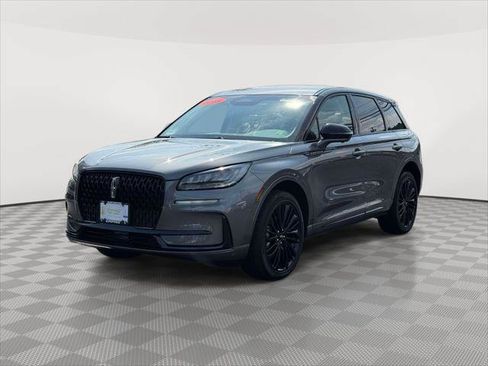 Used 2023 Lincoln Corsair AWD w/ Equipment Group 101A image 3