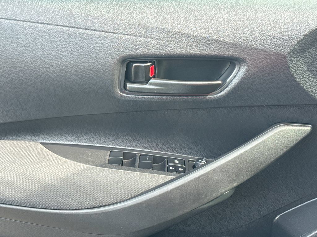 Used 2024 Toyota Corolla LE FWD image 34