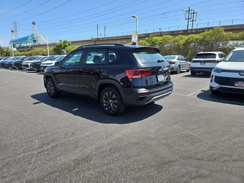 Used 2023 Volkswagen Taos S FWD image 7