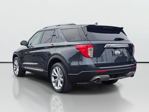 Used 2022 Ford Explorer Platinum w/ Technology Package AWD/4WD image 3
