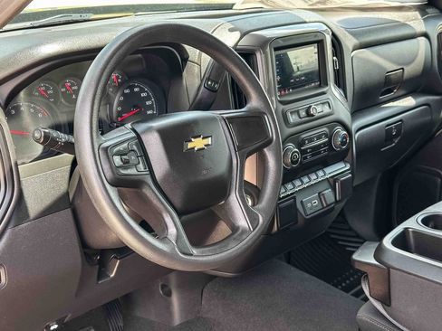 Used 2023 Chevrolet Silverado 1500 Custom AWD/4WD image 12