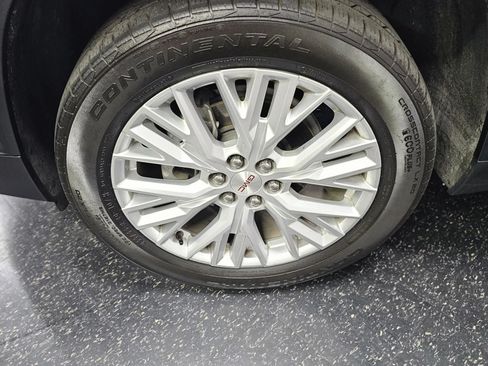 Used 2024 GMC Acadia Elevation FWD image 6