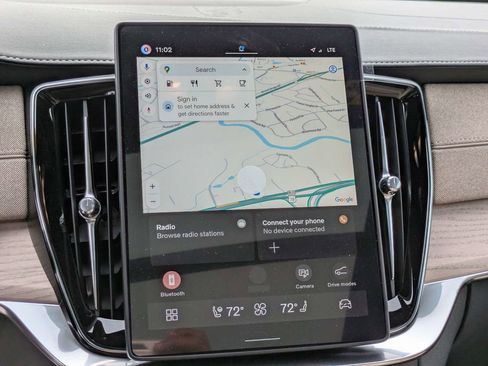 New 2026 Volvo XC90 B5 Plus w/ Protection Package Premier image 26