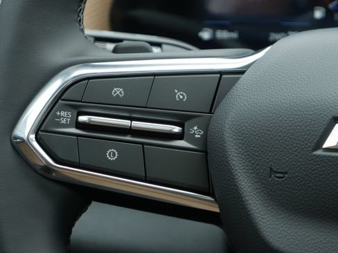 New 2027 Chevrolet Equinox ACTIV w/ Safety and Technology Package AWD/4WD image 20