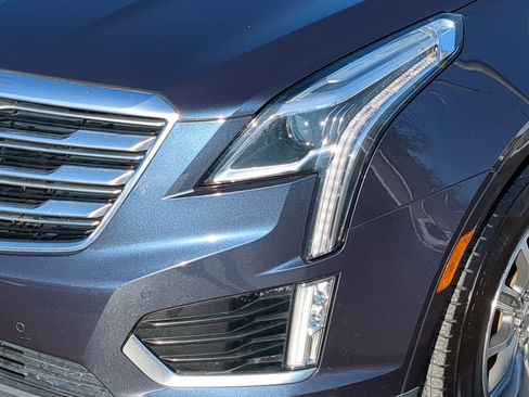 Used 2018 Cadillac XT5 Luxury image 15