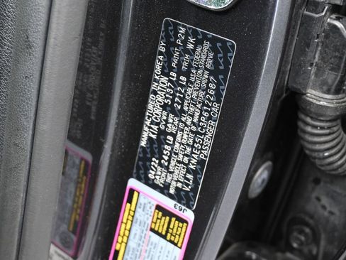 Used 2023 Kia Stinger GT2 image 21