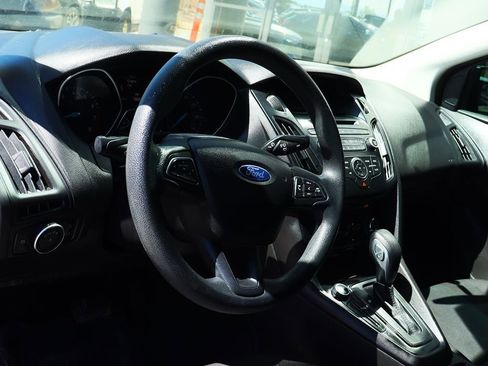 Used 2017 Ford Focus S image 37