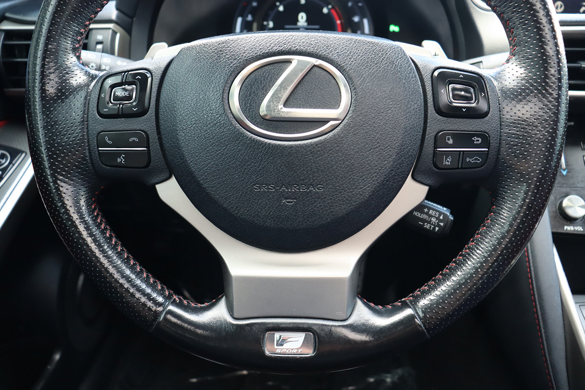 Used 2018 Lexus IS 300 F Sport RWD image 40