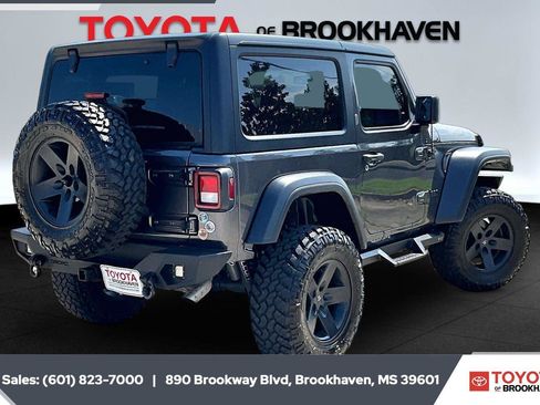 Used 2022 Jeep Wrangler Sport AWD/4WD image 11