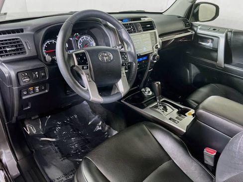 Used 2023 Toyota 4Runner Limited AWD/4WD image 9