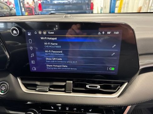 New 2026 Chevrolet Equinox LT w/ Safety and Technology Package AWD/4WD image 24