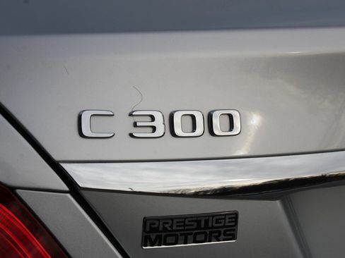 Used 2017 Mercedes-Benz C 300 4MATIC Sedan image 42