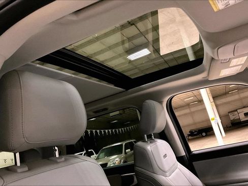 Certified 2025 Ford Expedition Max Platinum AWD/4WD image 21