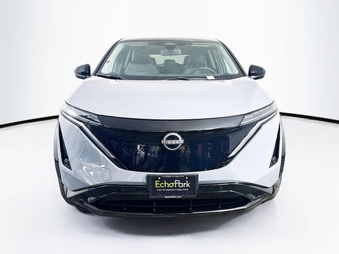 Used 2025 Nissan Ariya FWD image 2