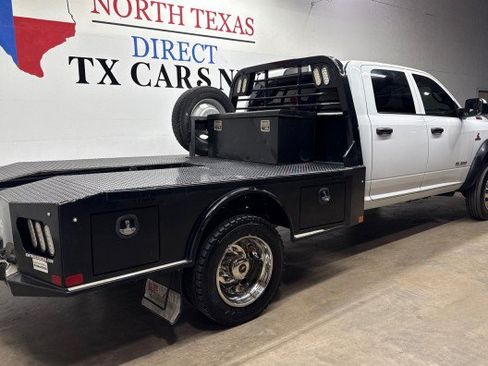 Used 2022 RAM 5500 Tradesman w/ Chrome Appearance Group AWD/4WD image 5