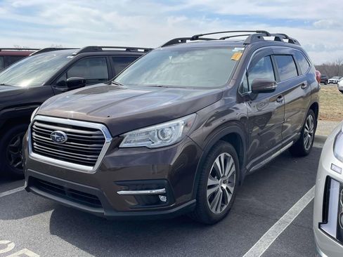 Used 2019 Subaru Ascent Limited image 2