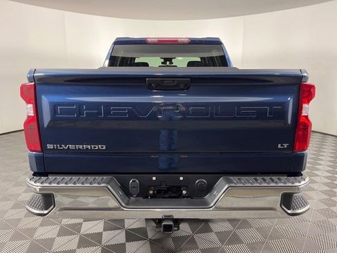 Used 2022 Chevrolet Silverado 1500 LT AWD/4WD image 6