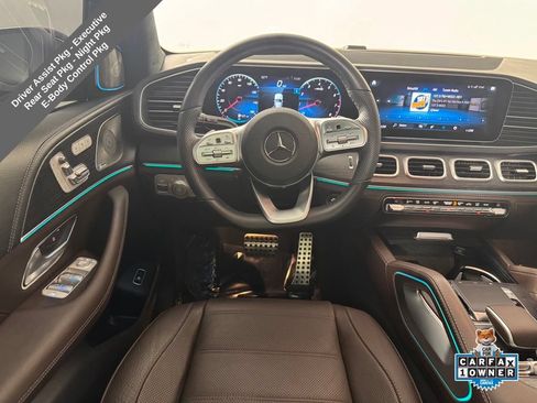 Used 2023 Mercedes-Benz GLS 580 4MATIC image 9
