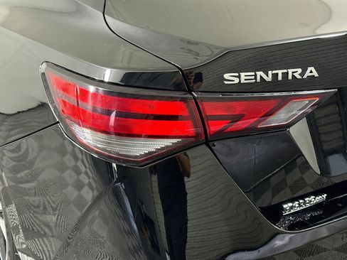 Used 2025 Nissan Sentra SV image 36