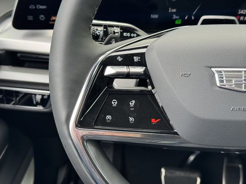 New 2026 Cadillac Vistiq Sport image 19