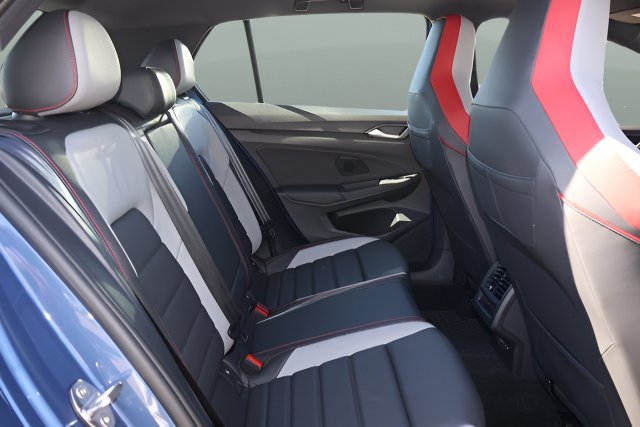 New 2026 Volkswagen GTI SE FWD image 17